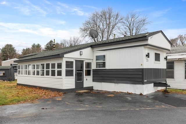 557 Southwest Cutoff 35, Worcester, MA 01607