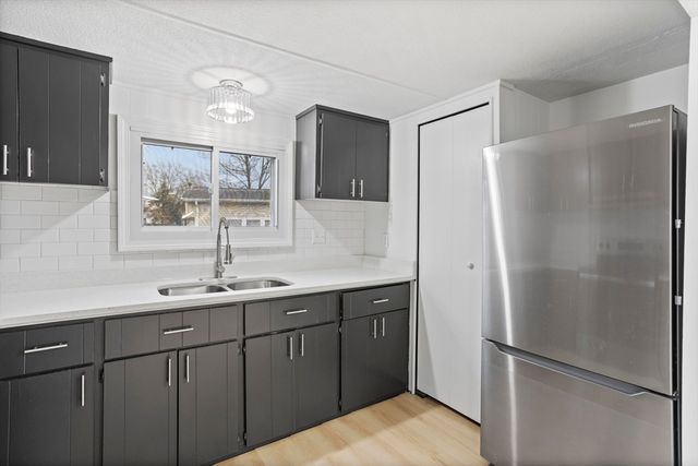 557 Southwest Cutoff 35, Worcester, MA 01607