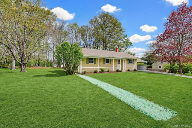 11 Hidden View Drive, Walden, NY 12586