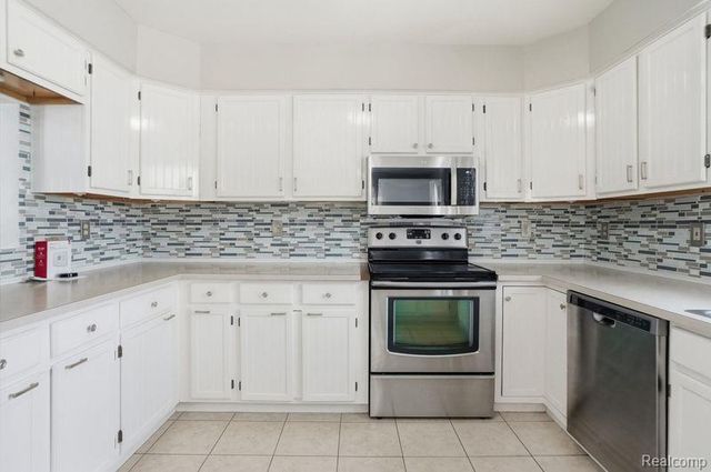 4531 Clifford Road, Brighton, MI 48116