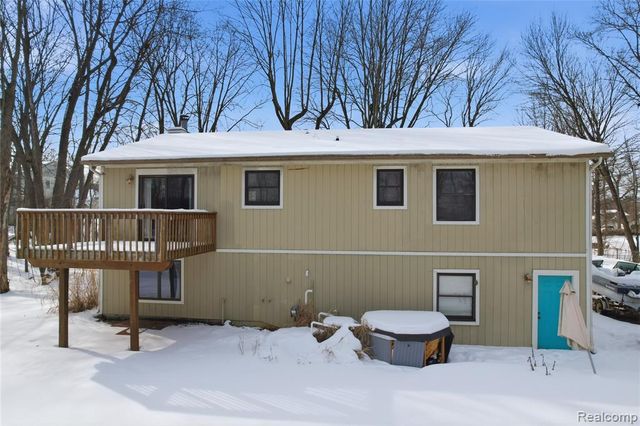 4531 Clifford Road, Brighton, MI 48116