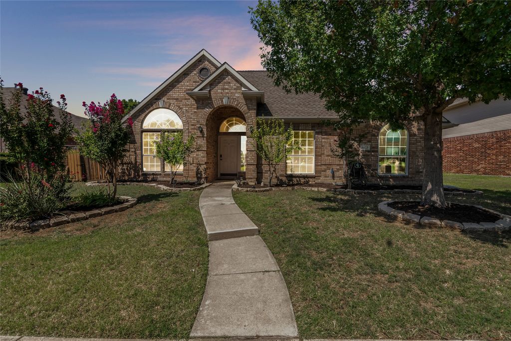 4025 Randall Lane, Carrollton, TX 75007