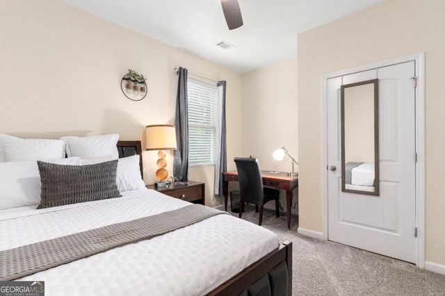 2896 S Hills S, Riverdale, GA 30296