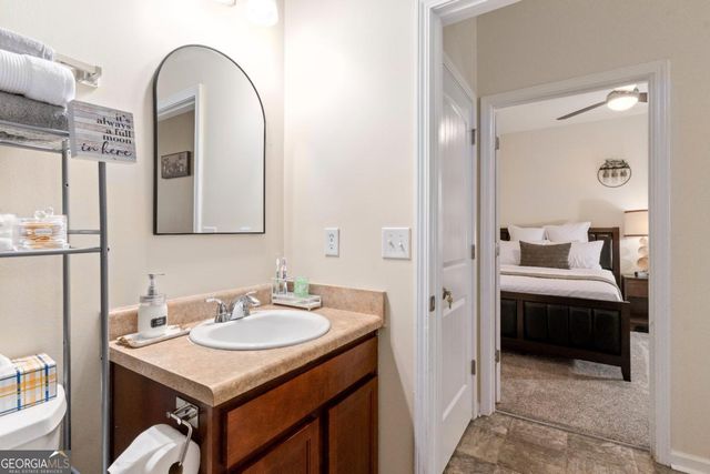 2896 S Hills S, Riverdale, GA 30296