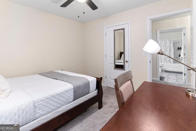 2896 S Hills S, Riverdale, GA 30296