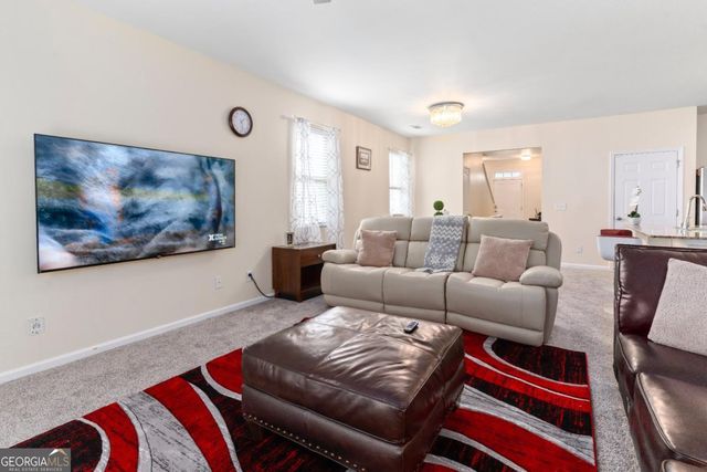 2896 S Hills S, Riverdale, GA 30296