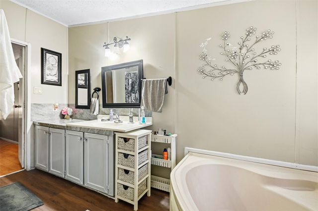 906 Sundown Meadows Street, Crosby, TX 77532