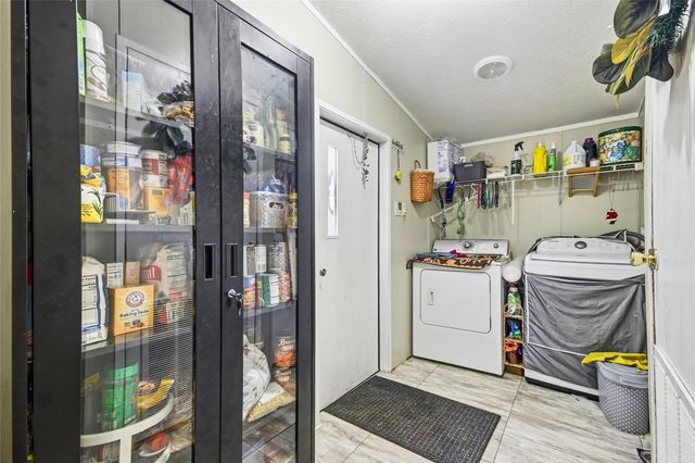 906 Sundown Meadows Street, Crosby, TX 77532