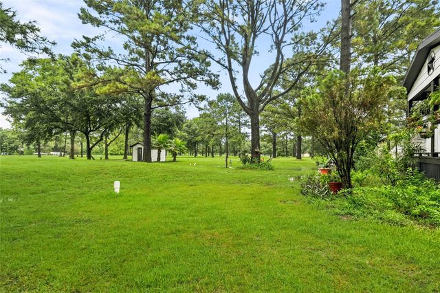 906 Sundown Meadows Street, Crosby, TX 77532