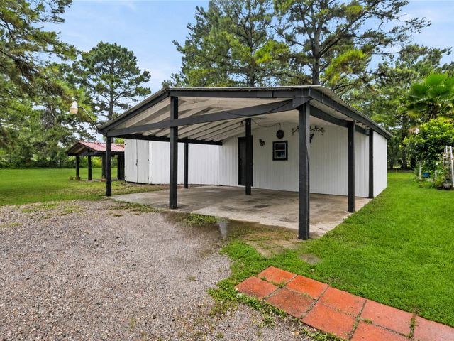 906 Sundown Meadows Street, Crosby, TX 77532