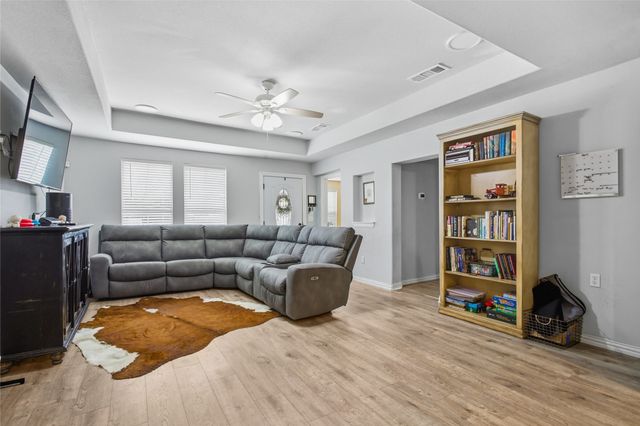 1116 S Hazelwood Street, Sherman, TX 75090