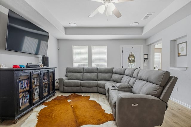 1116 S Hazelwood Street, Sherman, TX 75090