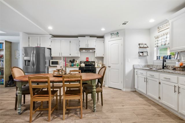 1116 S Hazelwood Street, Sherman, TX 75090