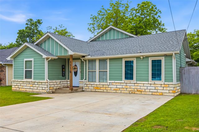 1116 S Hazelwood Street, Sherman, TX 75090