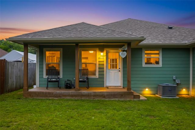 1116 S Hazelwood Street, Sherman, TX 75090