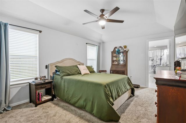 1116 S Hazelwood Street, Sherman, TX 75090