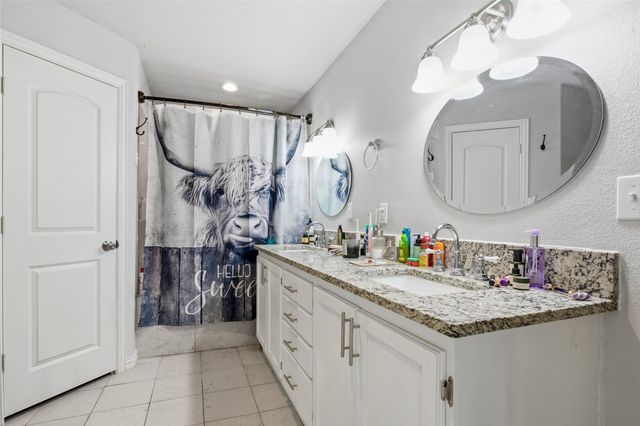 1116 S Hazelwood Street, Sherman, TX 75090