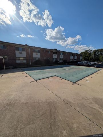 2453 B Union Boulevard 15A, Islip, NY 11751