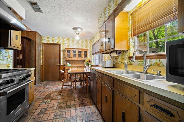 6923 Floyd Place, Theodore, AL 36582