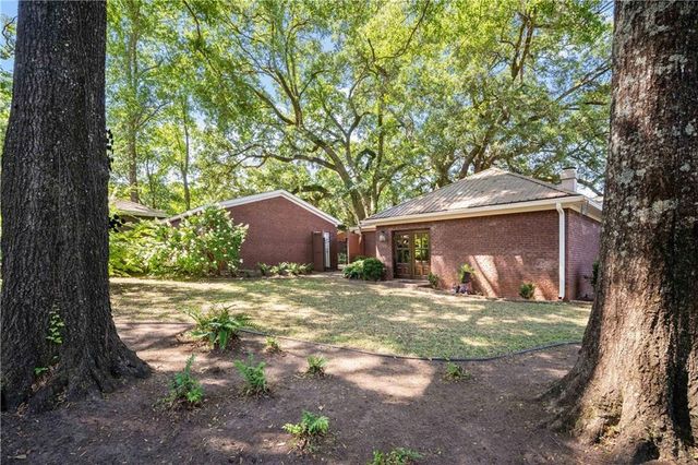 6923 Floyd Place, Theodore, AL 36582