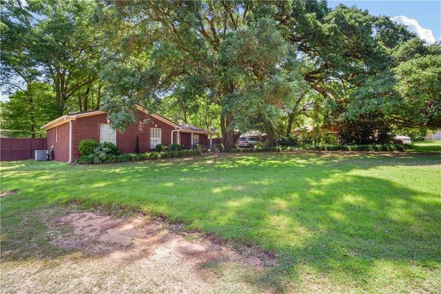 6923 Floyd Place, Theodore, AL 36582