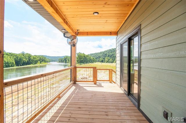 275 Riverside Drive, Van Buren, MO 63965