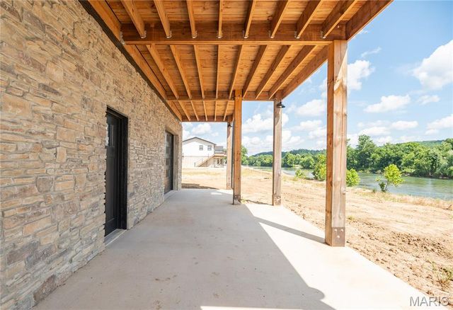 275 Riverside Drive, Van Buren, MO 63965