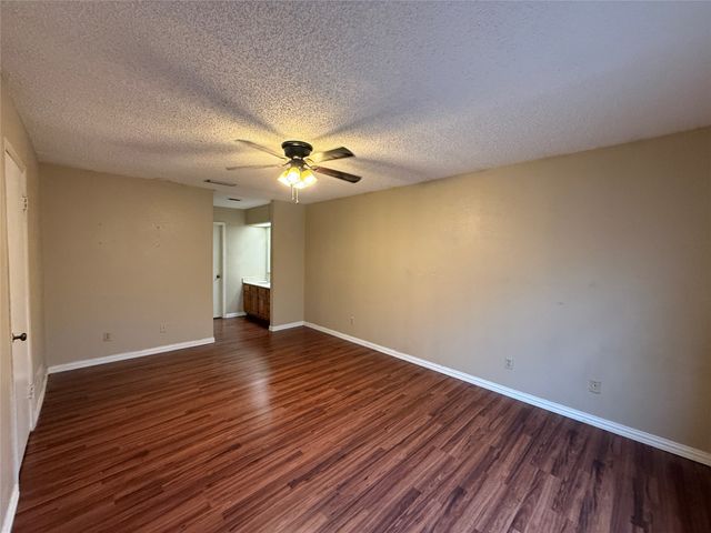 610 Via Corona, Mesquite, TX 75150