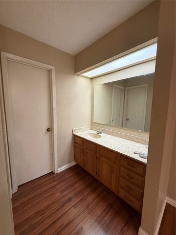 610 Via Corona, Mesquite, TX 75150