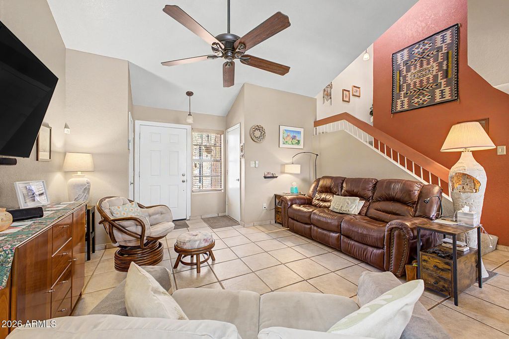 Image 6 of property listing at 1915 N AVENIDA DE PALMAS -- 5, Casa Grande, AZ 85122