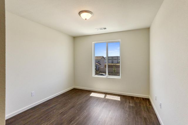 3150 Vermillion Dr, Stockton, CA 95206