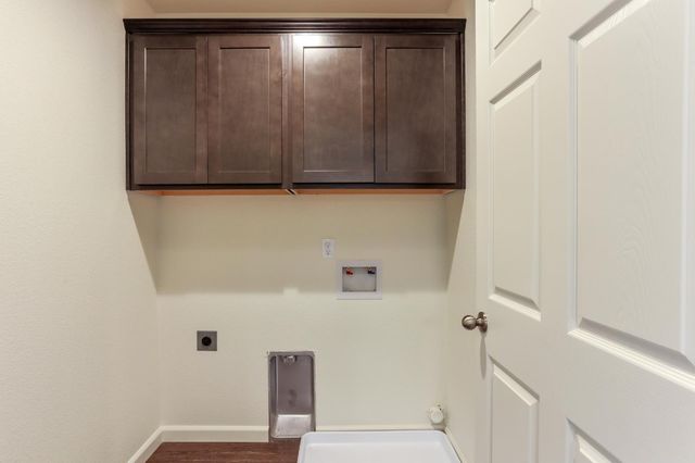 3150 Vermillion Dr, Stockton, CA 95206