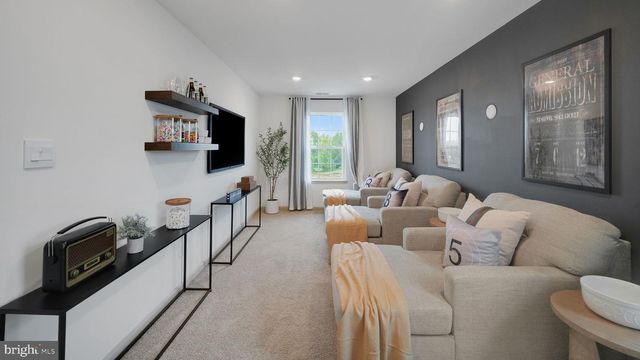 110 CHRISTINA DR, York, PA 17404