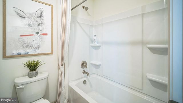 110 CHRISTINA DR, York, PA 17404