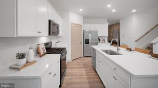 110 CHRISTINA DR, York, PA 17404