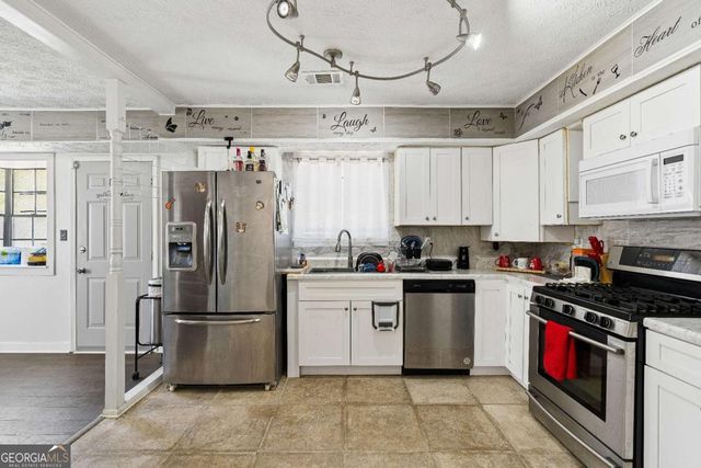 383 Brookfield Way, Jonesboro, GA 30238