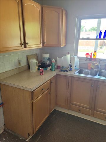 2402 John Glenn Road, Dayton, OH 45420