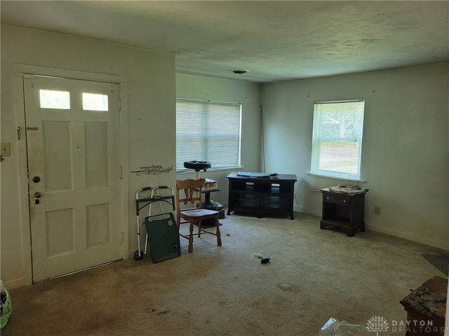 2402 John Glenn Road, Dayton, OH 45420