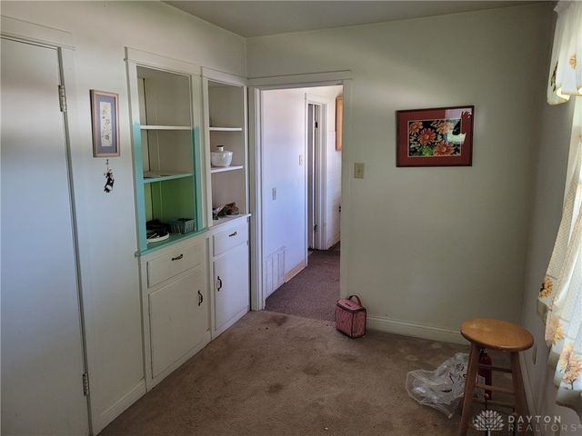 2402 John Glenn Road, Dayton, OH 45420