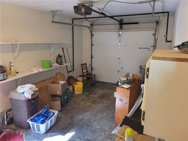 2402 John Glenn Road, Dayton, OH 45420