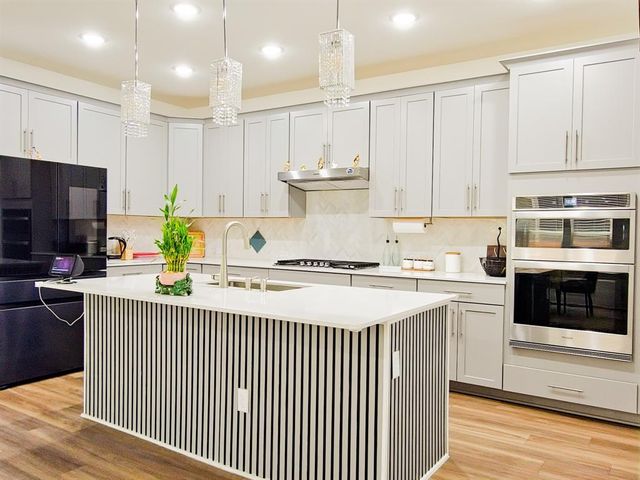 332 Turnbuckle BND, Leander, TX 78641