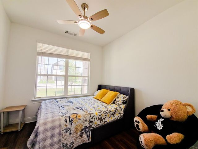 332 Turnbuckle BND, Leander, TX 78641
