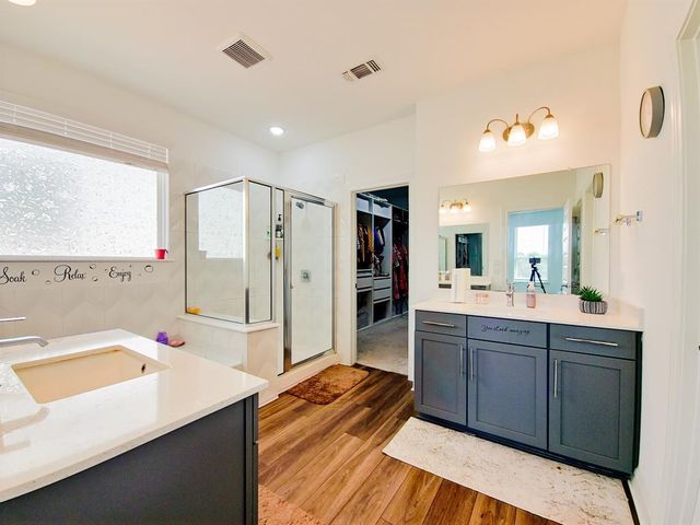 332 Turnbuckle BND, Leander, TX 78641
