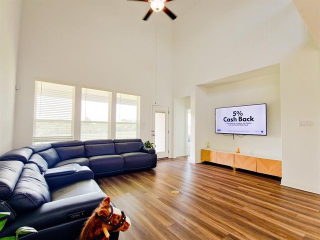 332 Turnbuckle BND, Leander, TX 78641