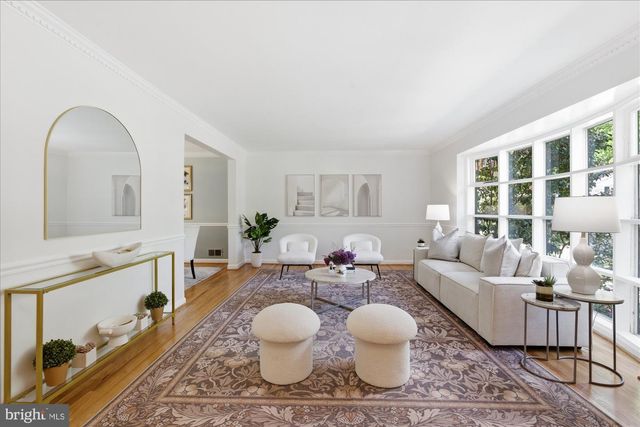 2905 MAPLEWOOD PL, Alexandria, VA 22302