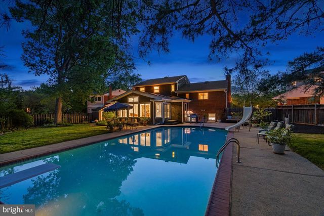 2905 MAPLEWOOD PL, Alexandria, VA 22302