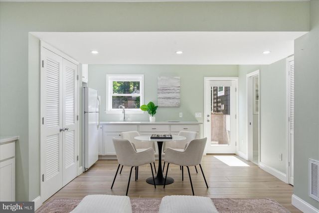 2905 MAPLEWOOD PL, Alexandria, VA 22302