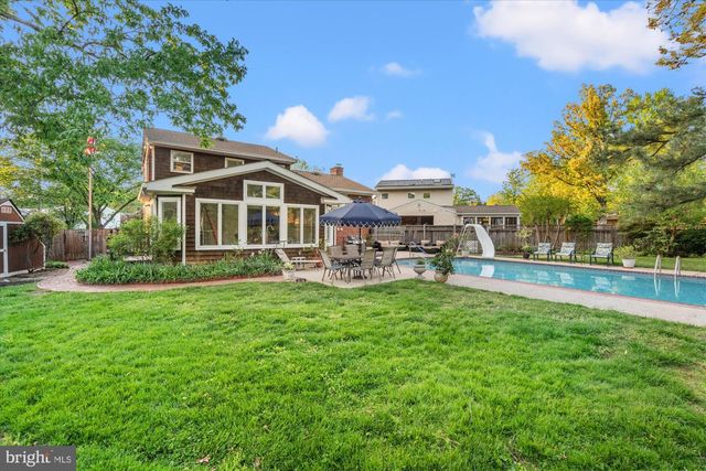 2905 MAPLEWOOD PL, Alexandria, VA 22302