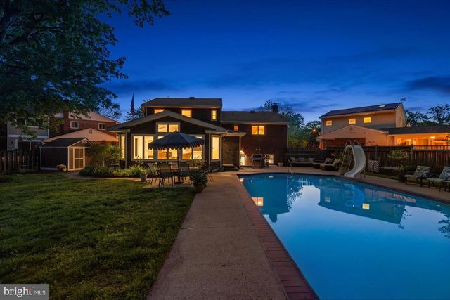 2905 MAPLEWOOD PL, Alexandria, VA 22302