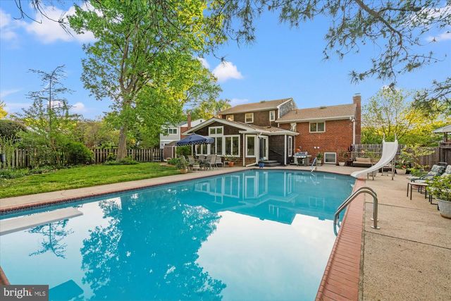 2905 MAPLEWOOD PL, Alexandria, VA 22302